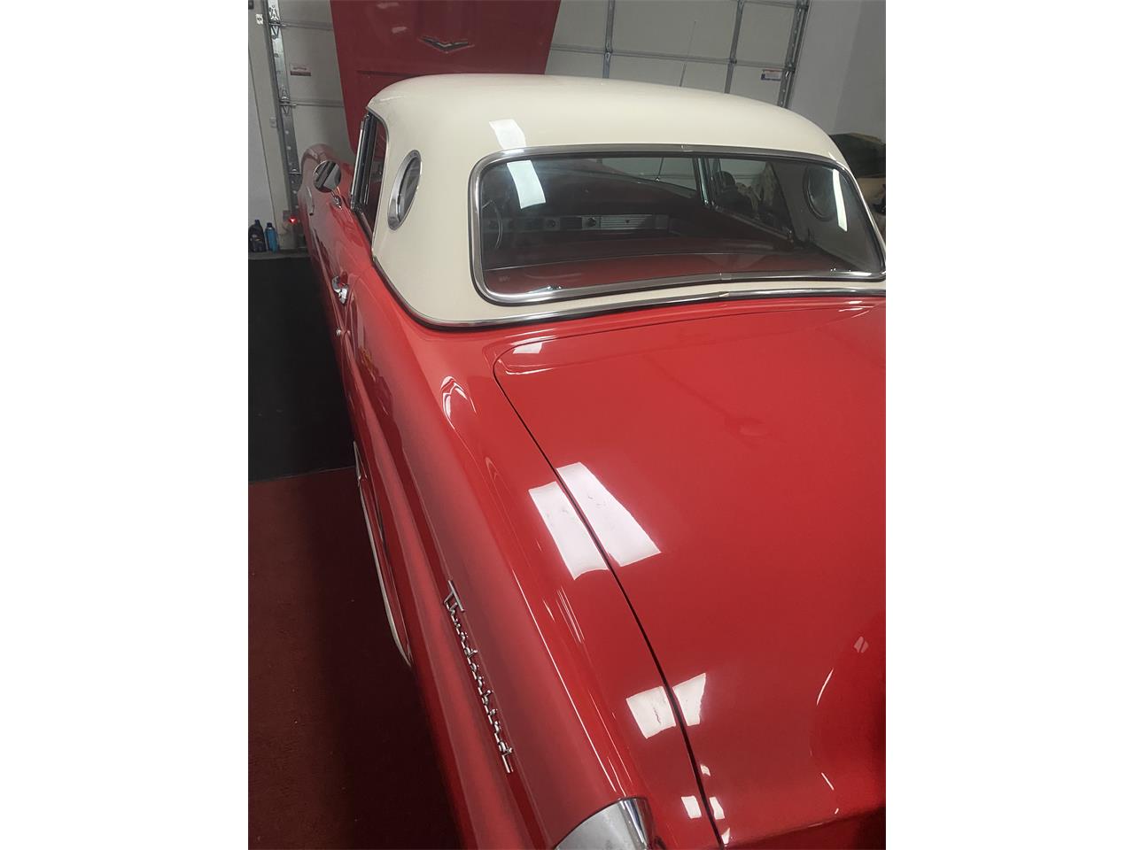 Ford-Thunderbird-1956-Red-with-white-top-Red-amp-White-5