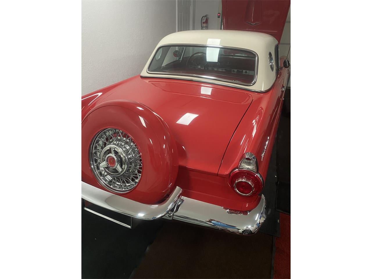 Ford-Thunderbird-1956-Red-with-white-top-Red-amp-White-6