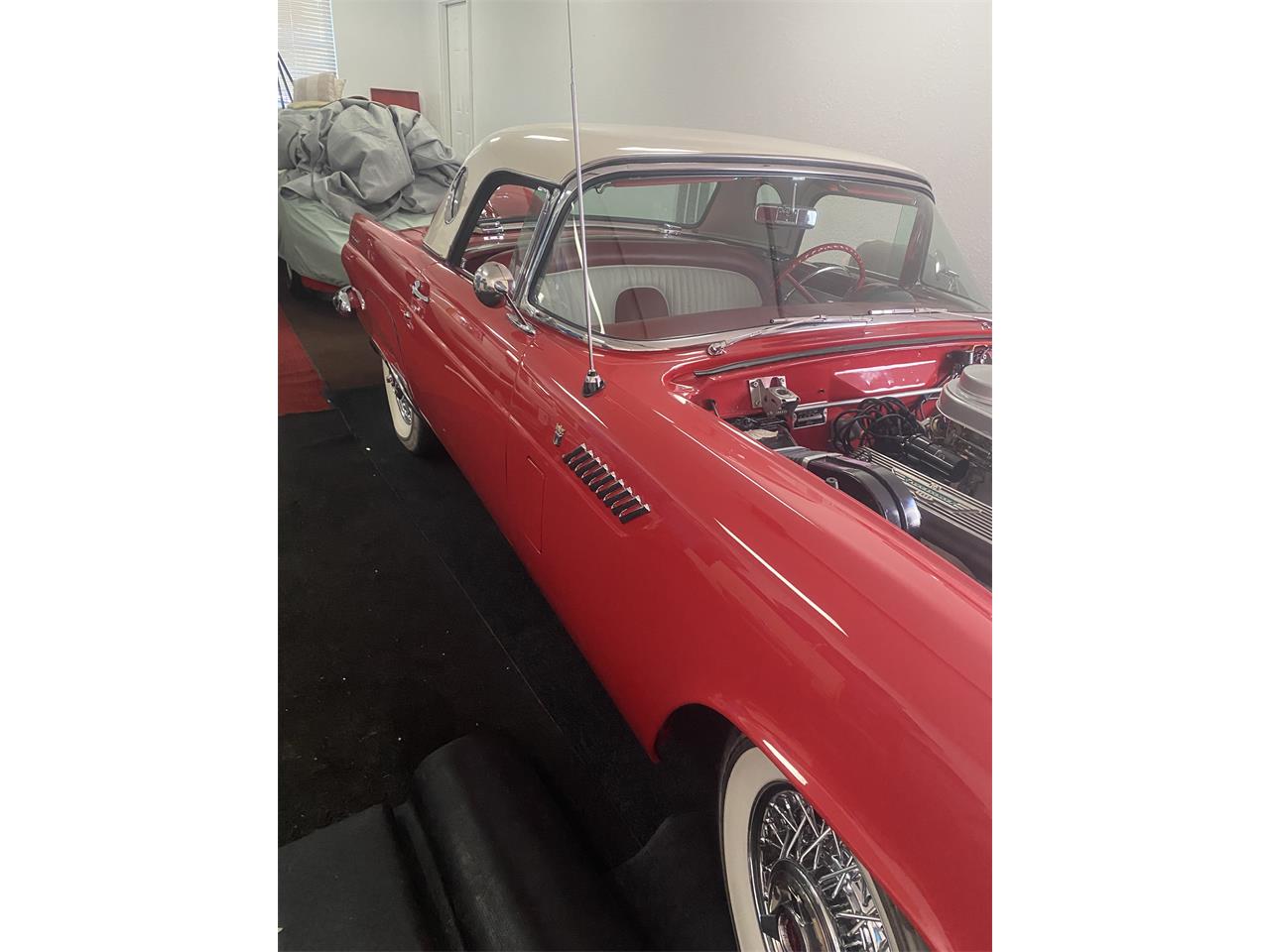Ford-Thunderbird-1956-Red-with-white-top-Red-amp-White-7