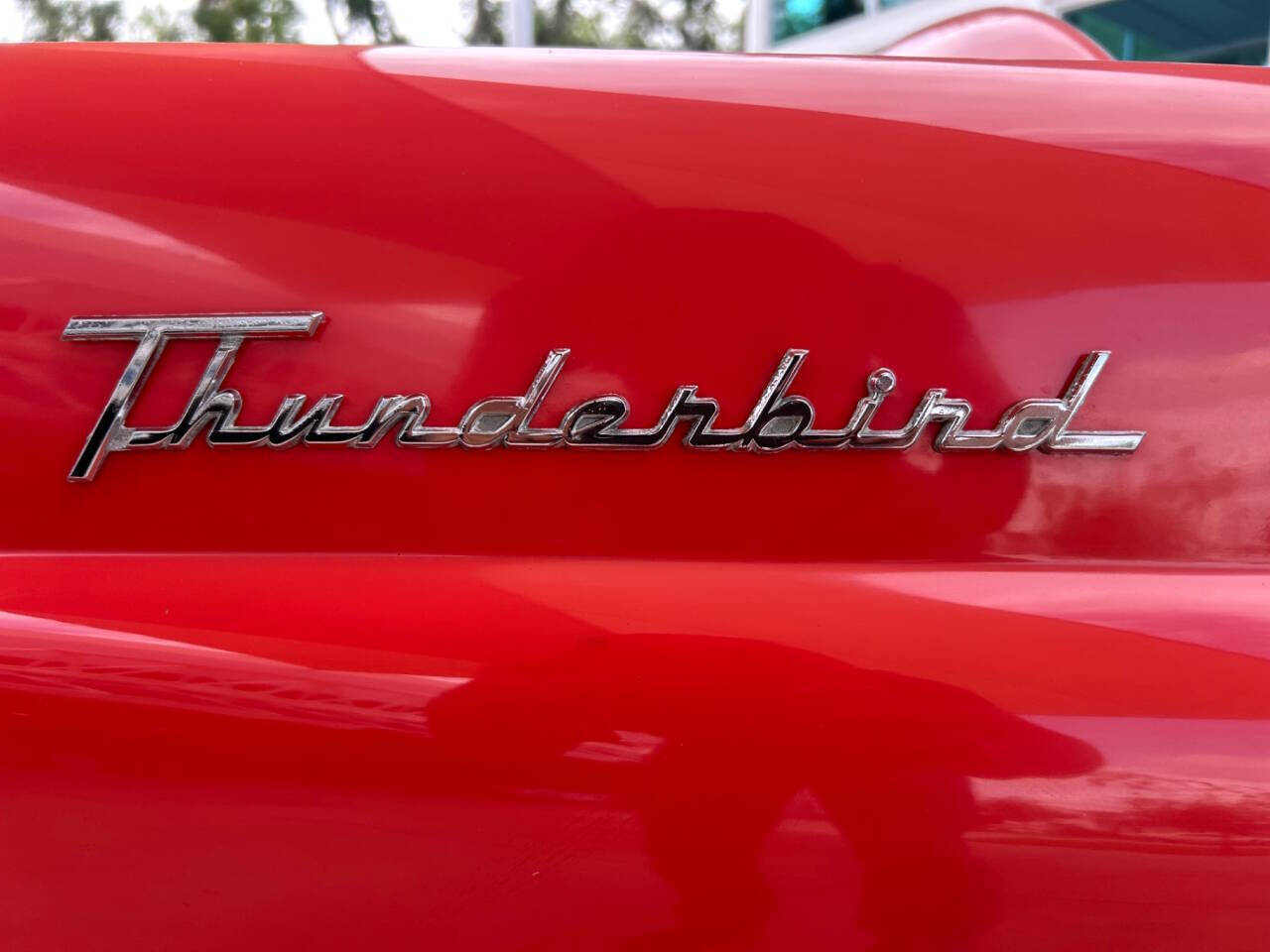 Ford-Thunderbird-1956-Sedan-21