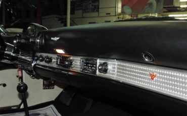 Ford-Thunderbird-1956-Sunset-Coral-BlackWhite-12