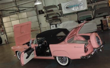 Ford-Thunderbird-1956-Sunset-Coral-BlackWhite-26