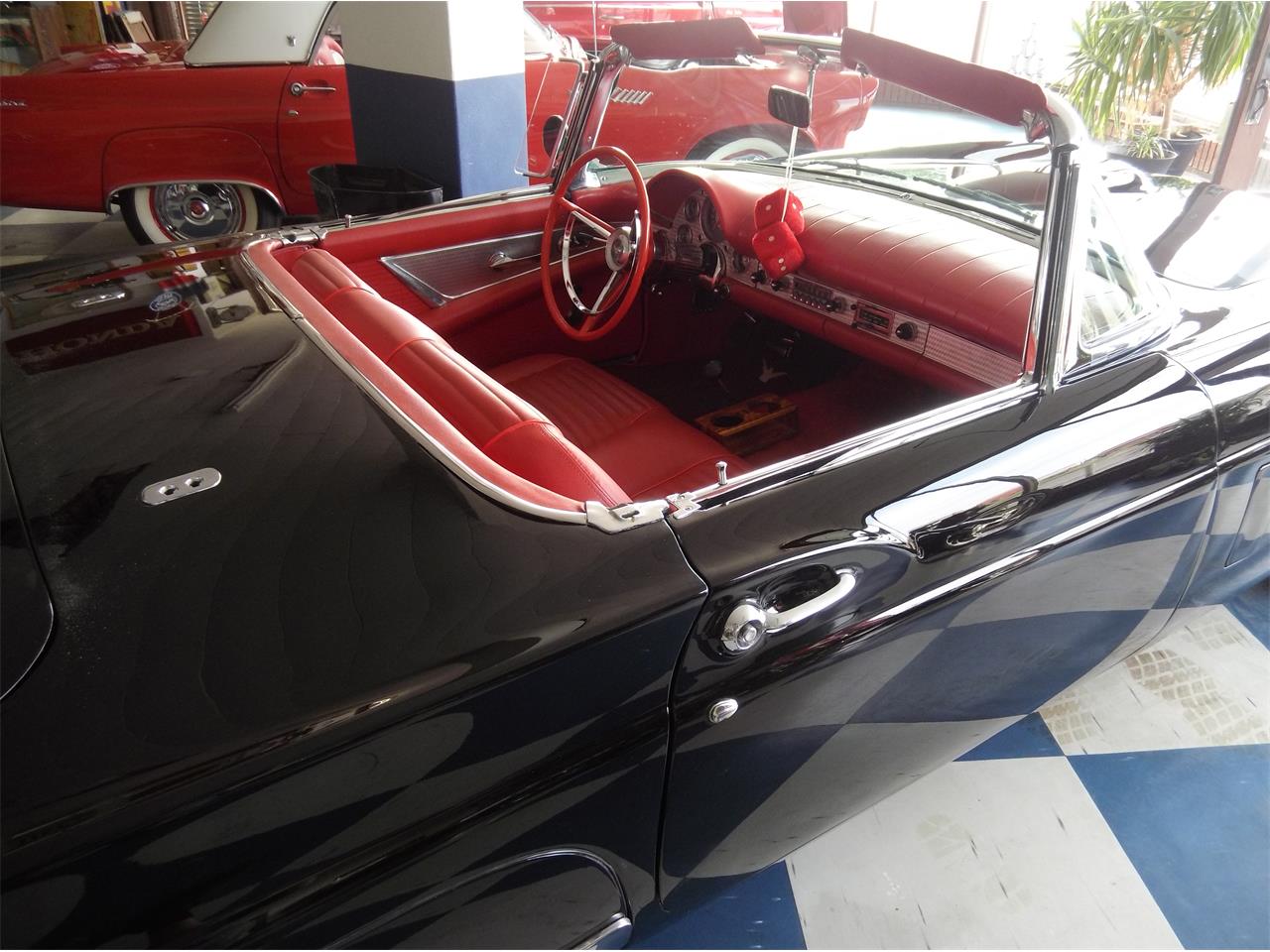 Ford-Thunderbird-1957-Black-Red-8