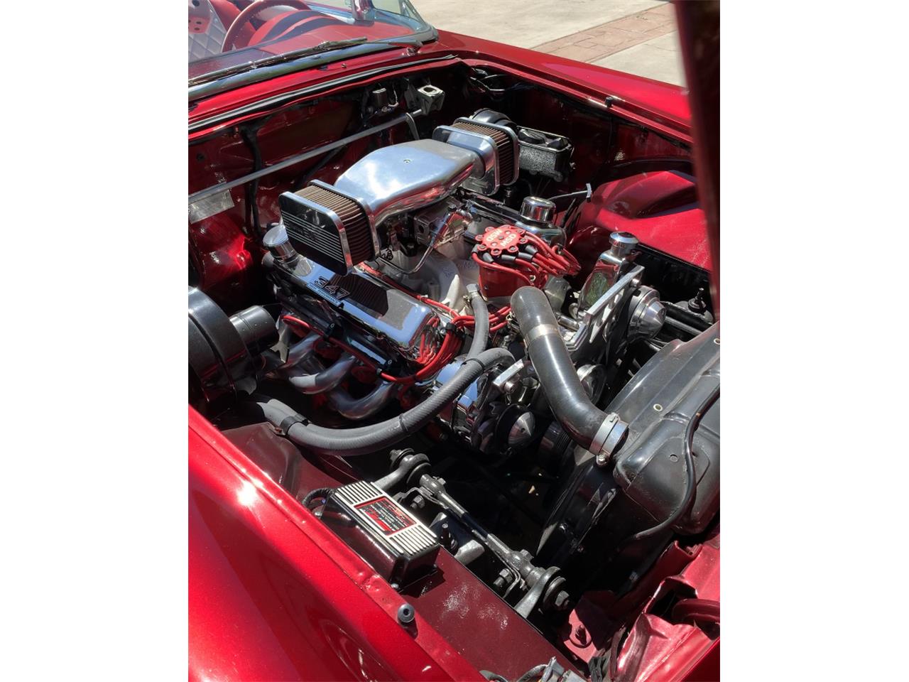 Ford-Thunderbird-1957-Candy-apple-red-White-and-red-13