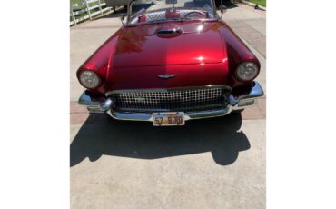 Ford-Thunderbird-1957-Candy-apple-red-White-and-red-14