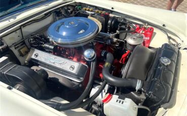 Ford-Thunderbird-1957-Colonial-White-Navy-Blue-34