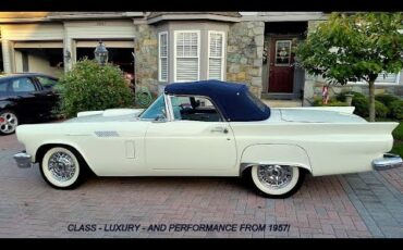 Ford-Thunderbird-1957-Colonial-White-Navy-Blue