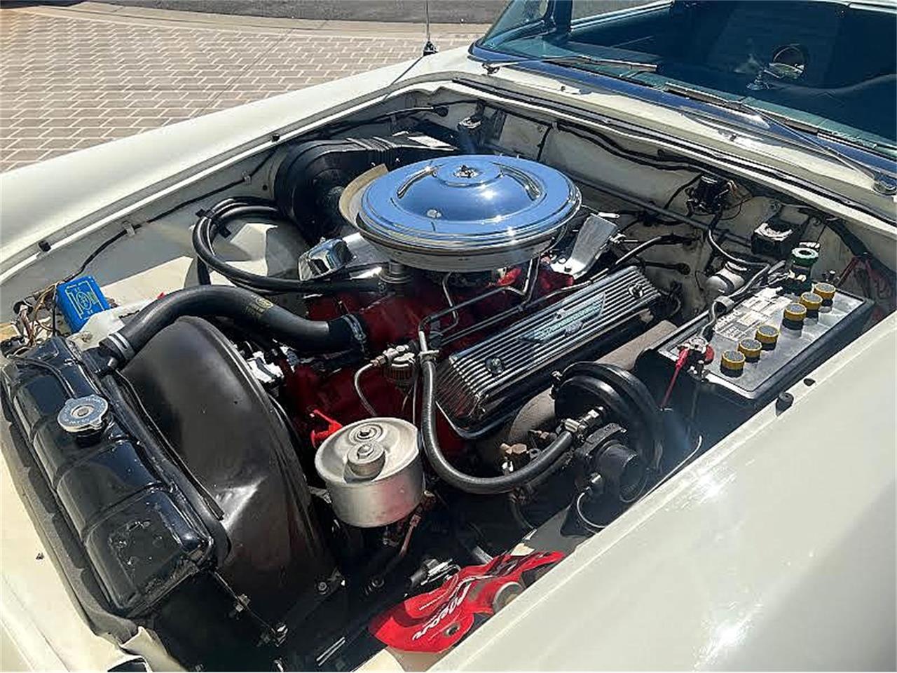 Ford-Thunderbird-1957-Colonial-White-Navy-Blue-6