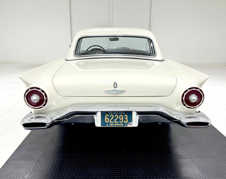 Ford-Thunderbird-1957-Colonial-White-Raven-Black-15