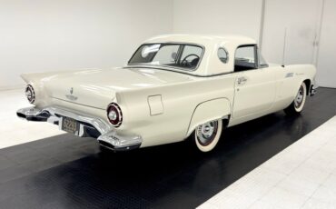 Ford-Thunderbird-1957-Colonial-White-Raven-Black-16
