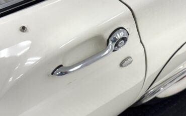 Ford-Thunderbird-1957-Colonial-White-Raven-Black-29