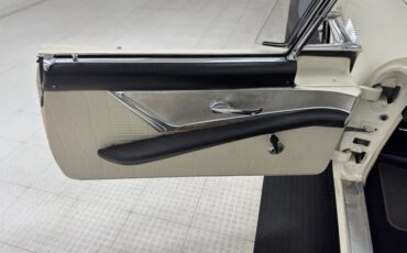 Ford-Thunderbird-1957-Colonial-White-Raven-Black-46