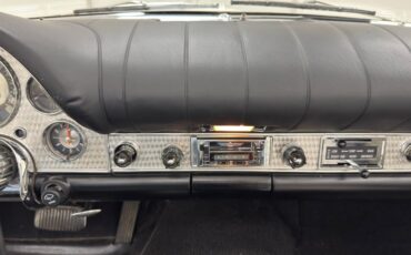 Ford-Thunderbird-1957-Colonial-White-Raven-Black-7