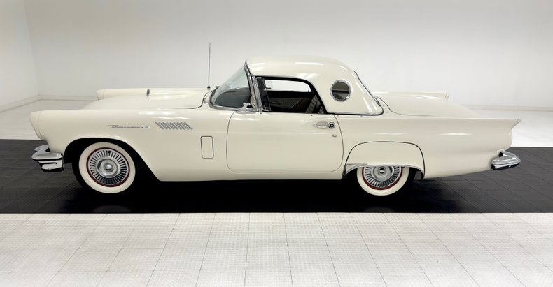 Ford-Thunderbird-1957-Colonial-White-Raven-Black-9