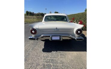 Ford-Thunderbird-1957-Colonial-White-White-amp-Black-4