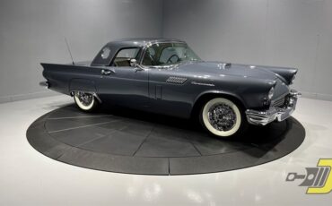 Ford-Thunderbird-1957-Convertible-11