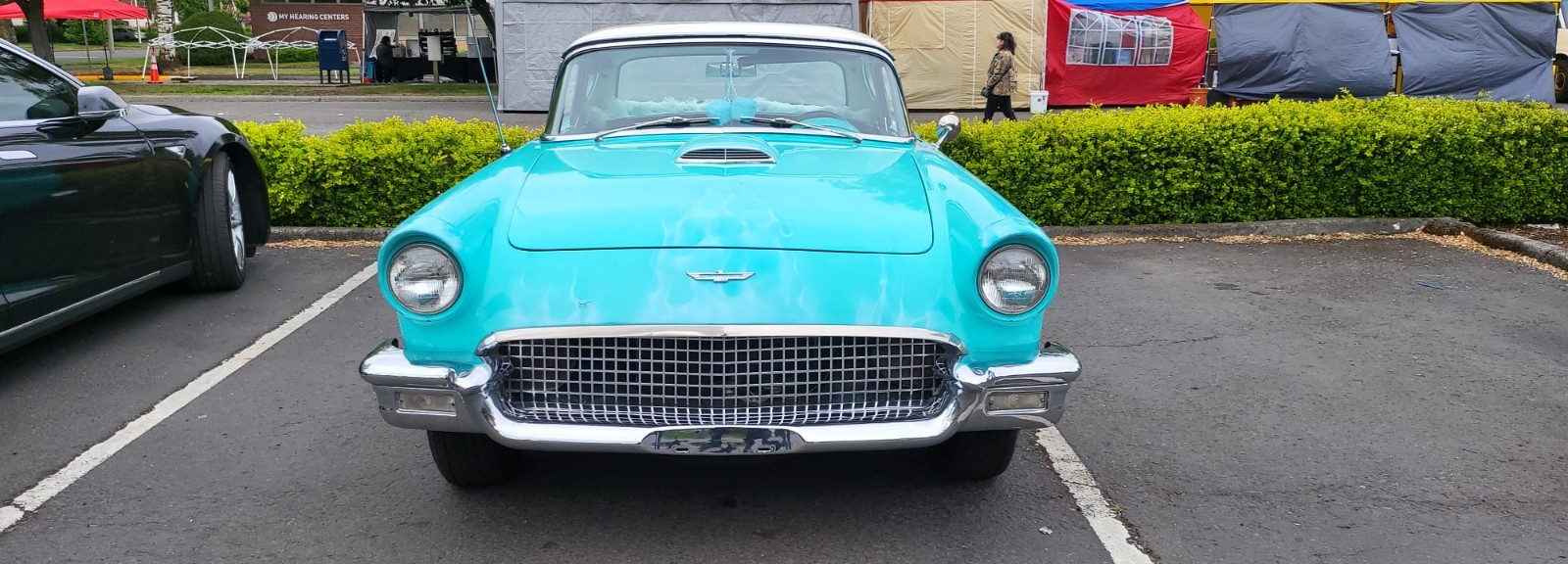 Ford-Thunderbird-1957-Convertible-11