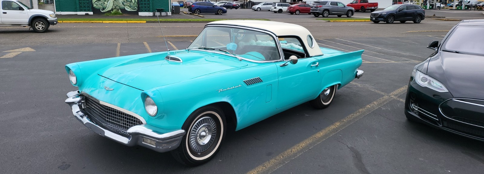 Ford-Thunderbird-1957-Convertible-14