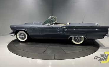 Ford-Thunderbird-1957-Convertible-33