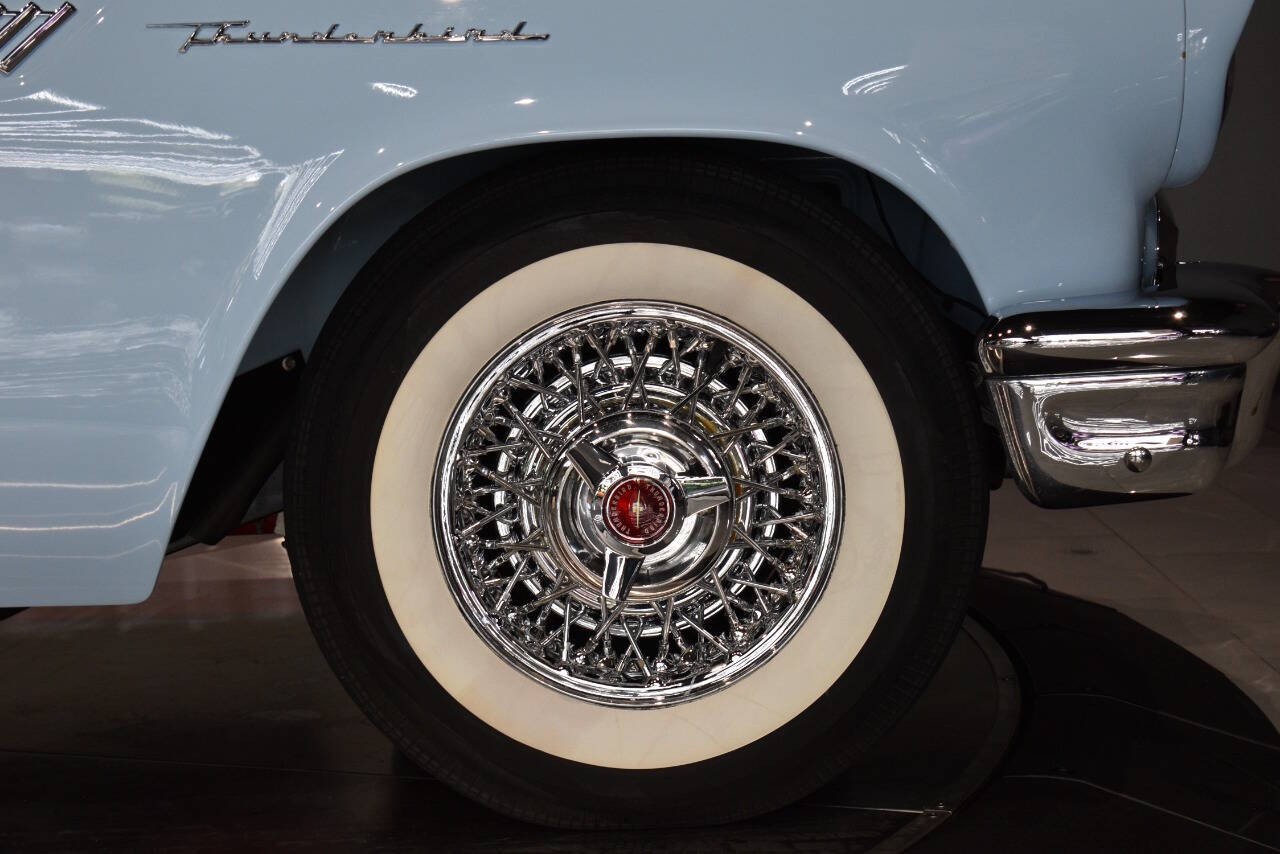 Ford-Thunderbird-1957-Convertible-34