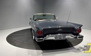 Ford-Thunderbird-1957-Convertible-36