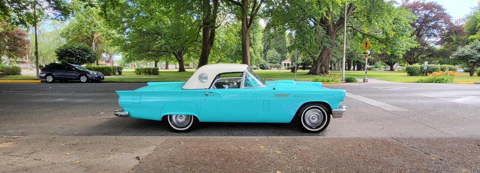 Ford Thunderbird 1957 Convertible