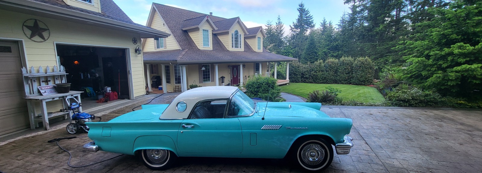 Ford-Thunderbird-1957-Convertible-9