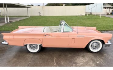 Ford-Thunderbird-1957-Coral-Sand-White-5