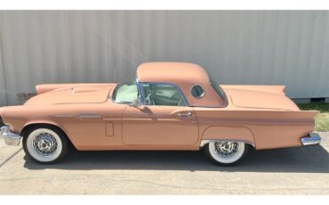 Ford-Thunderbird-1957-Coral-Sand-White-8