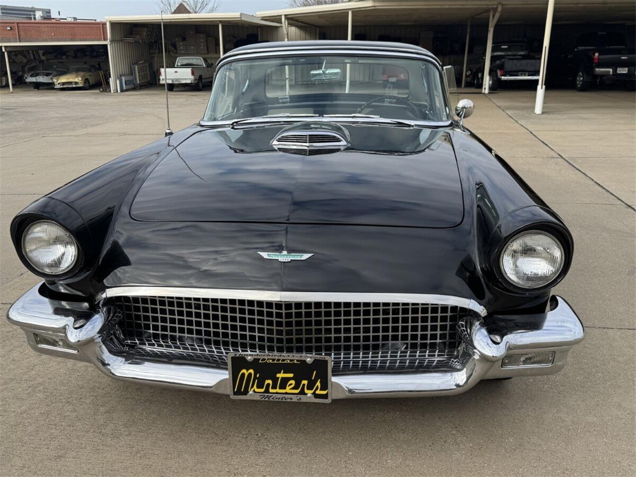 Ford-Thunderbird-1957-Raven-Black-BlackWhite-1
