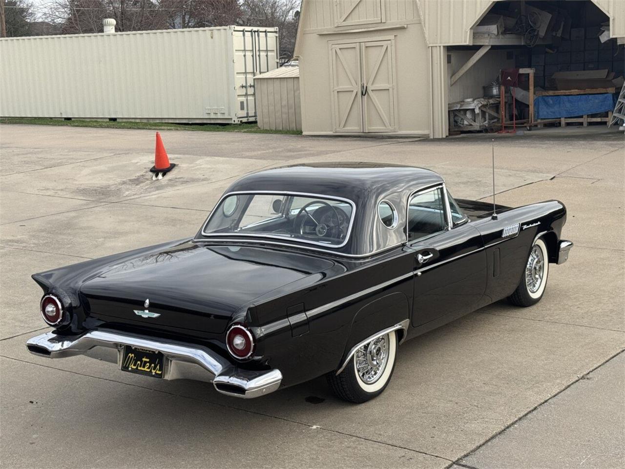 Ford-Thunderbird-1957-Raven-Black-BlackWhite-13