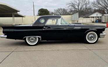 Ford-Thunderbird-1957-Raven-Black-BlackWhite-16