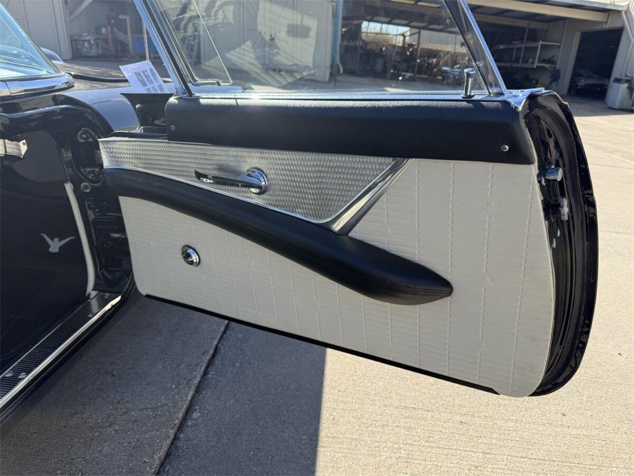 Ford-Thunderbird-1957-Raven-Black-BlackWhite-19
