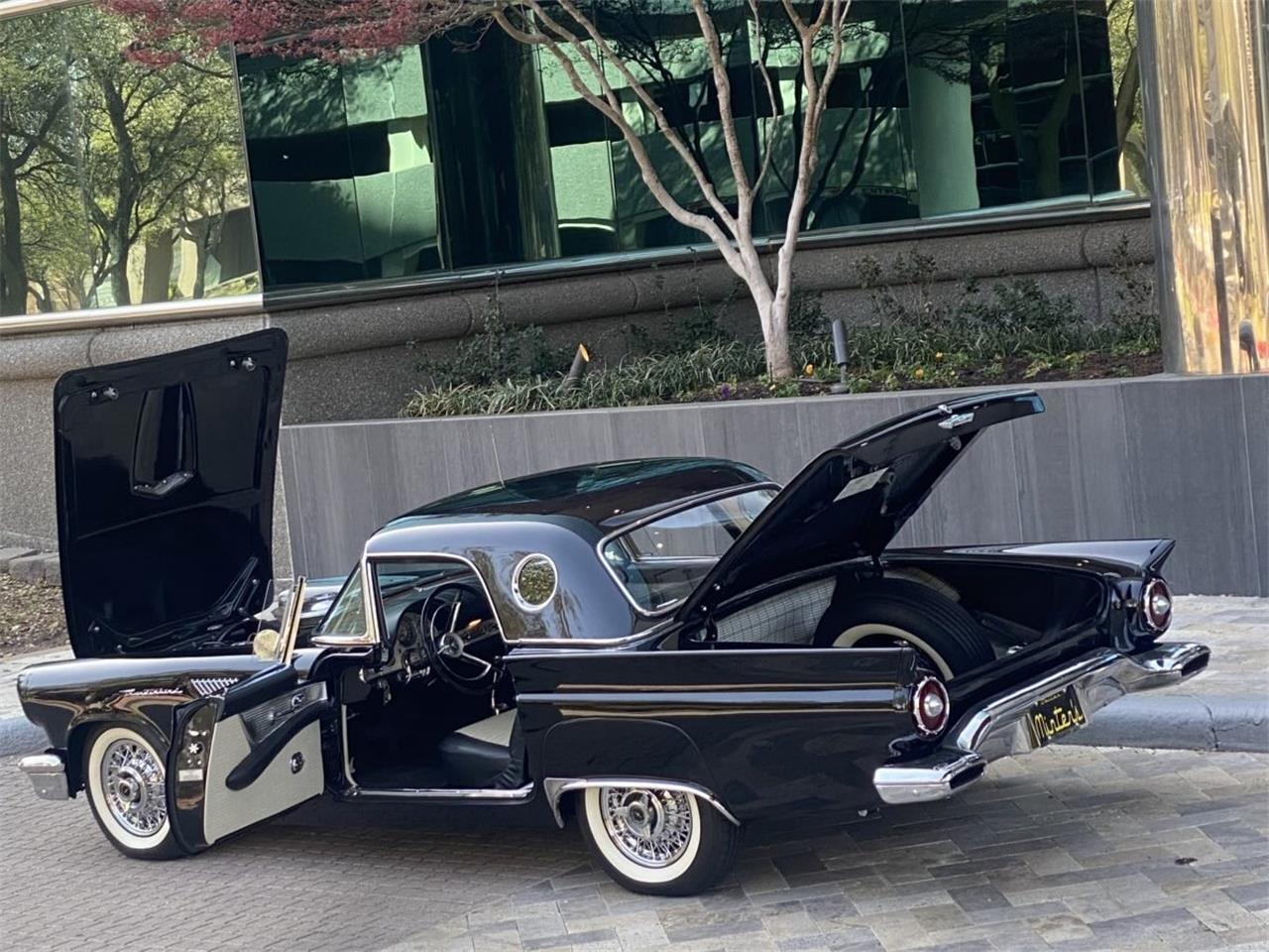 Ford-Thunderbird-1957-Raven-Black-BlackWhite-5