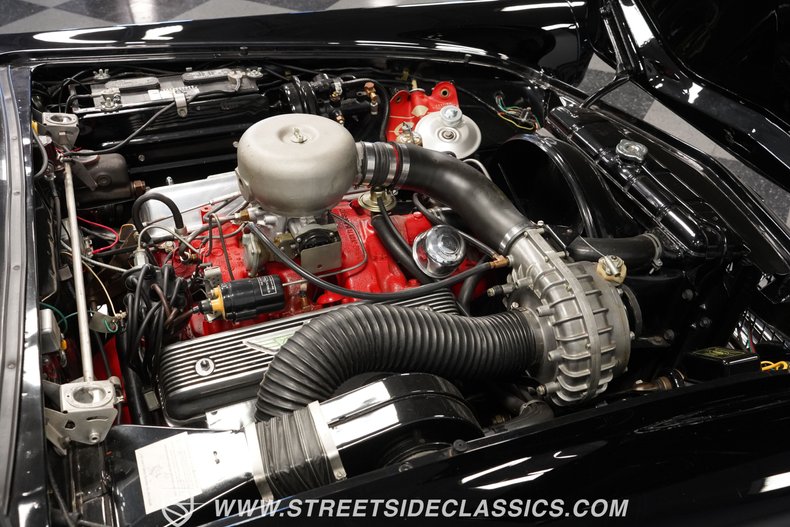 Ford-Thunderbird-1957-Raven-Black-Flame-Red-36