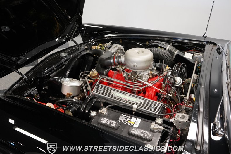 Ford-Thunderbird-1957-Raven-Black-Flame-Red-4