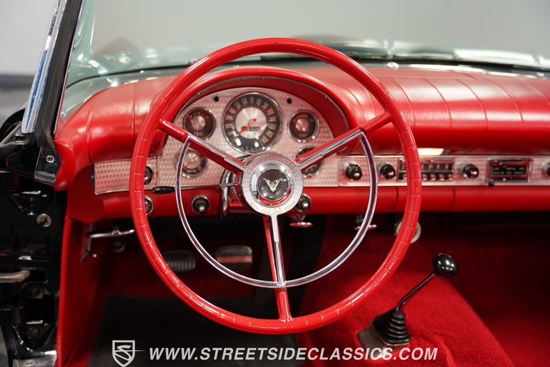 Ford-Thunderbird-1957-Raven-Black-Flame-Red-40