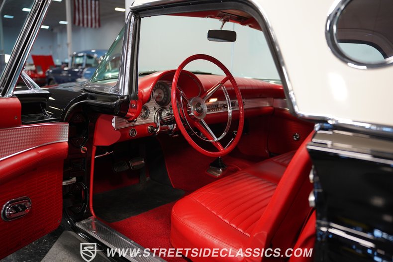 Ford-Thunderbird-1957-Raven-Black-Flame-Red-8