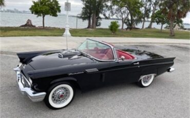 Ford-Thunderbird-1957-Raven-Black-Red-20