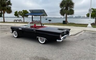 Ford-Thunderbird-1957-Raven-Black-Red-8