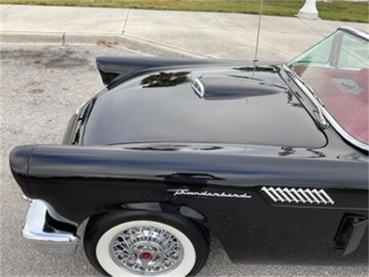 Ford-Thunderbird-1957-Raven-Black-Red-9
