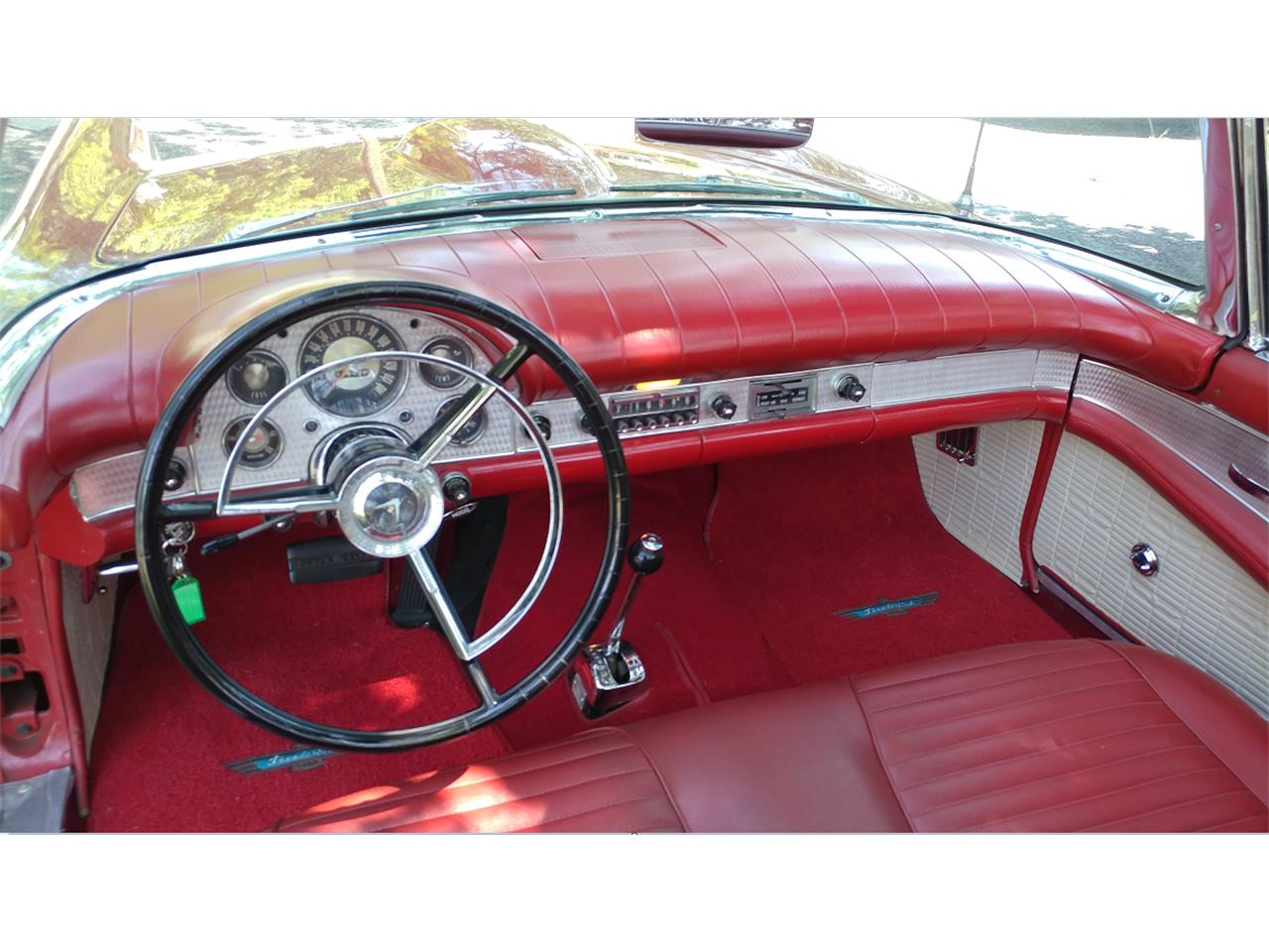 Ford-Thunderbird-1957-Red-Red-amp-White-10