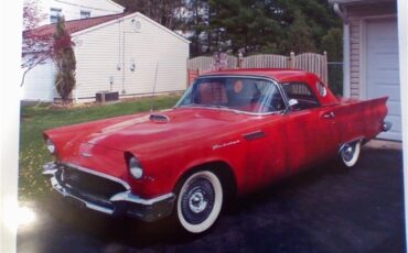 Ford-Thunderbird-1957-Red-Red-amp-White-11