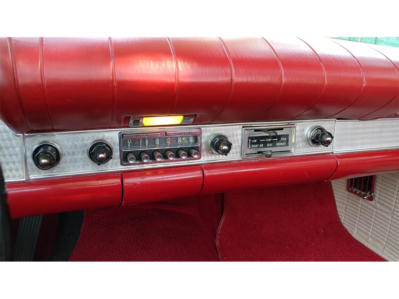 Ford-Thunderbird-1957-Red-Red-amp-White-14