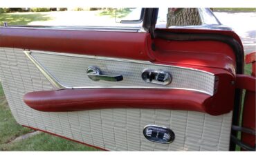 Ford-Thunderbird-1957-Red-Red-amp-White-15