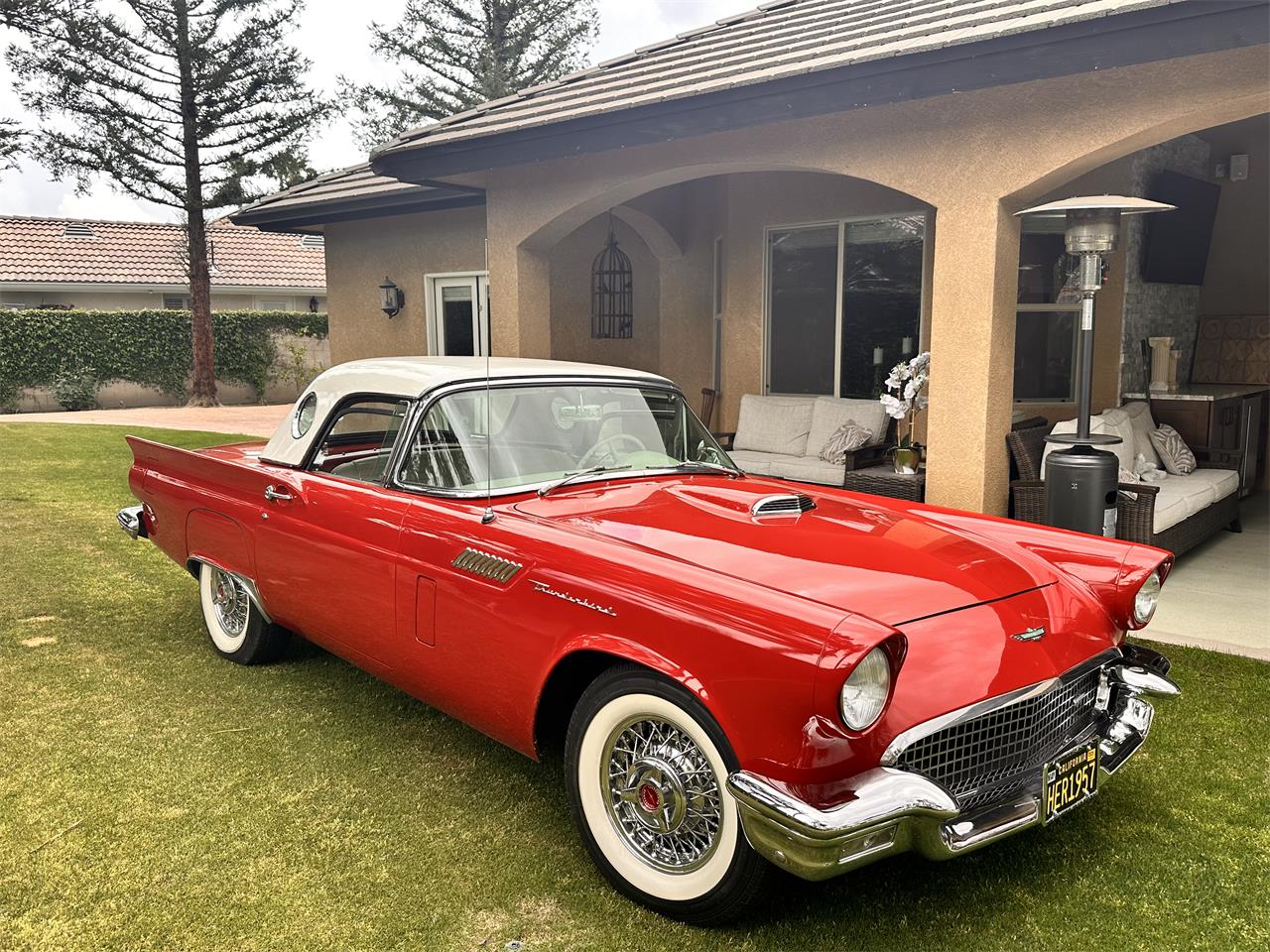 Ford-Thunderbird-1957-Red-White-9