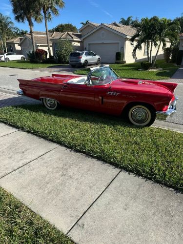 Ford-Thunderbird-1957-Red-White-Top-White-1
