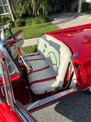 Ford-Thunderbird-1957-Red-White-Top-White-11