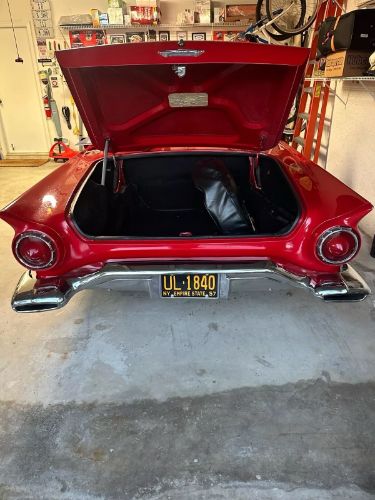 Ford-Thunderbird-1957-Red-White-Top-White-5