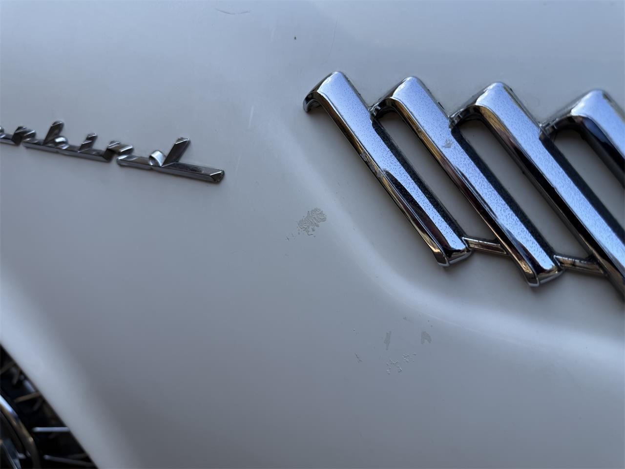 Ford-Thunderbird-1957-White-Peacock-Blue-24
